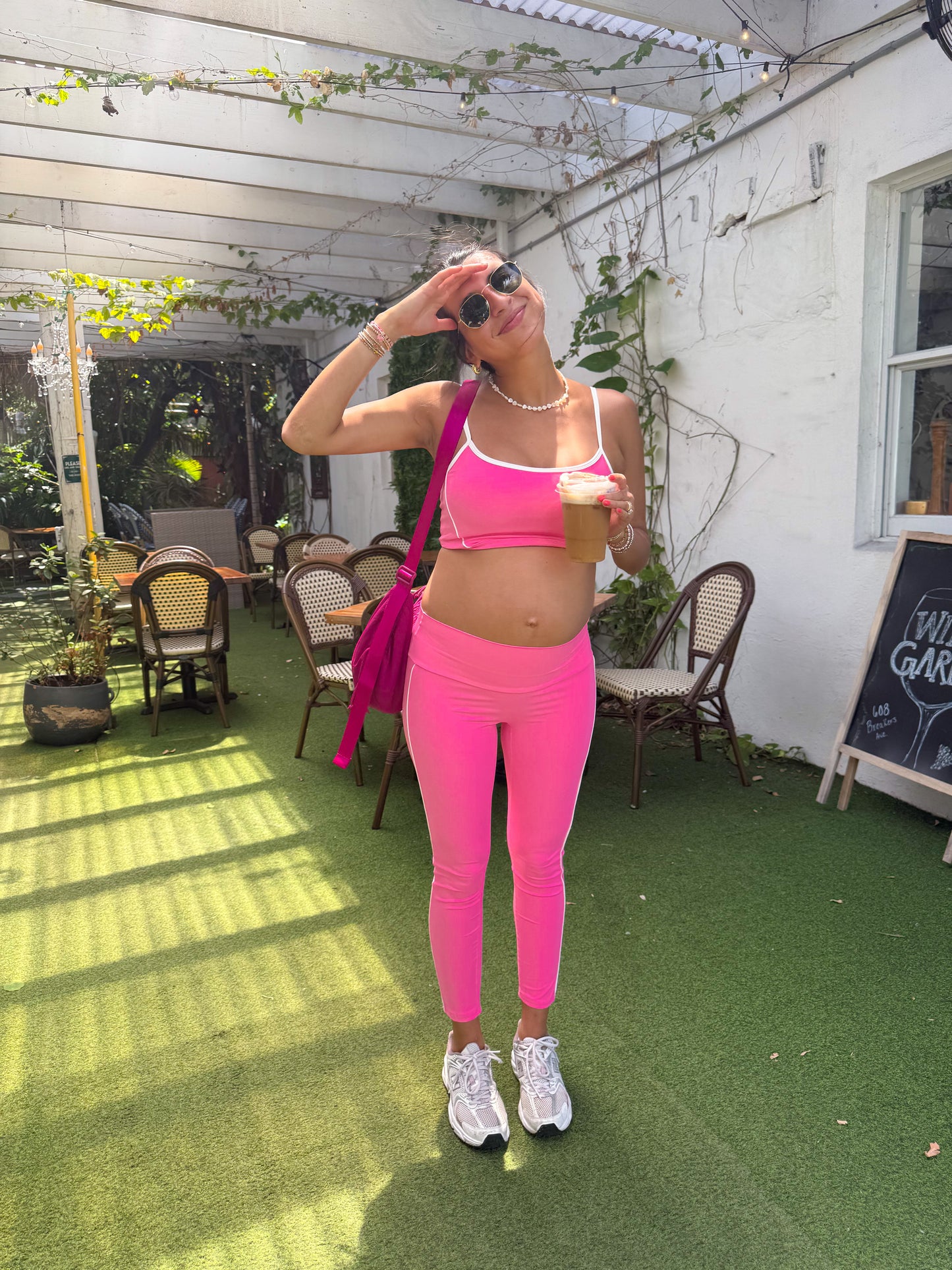 the active essential crop tank -PINK