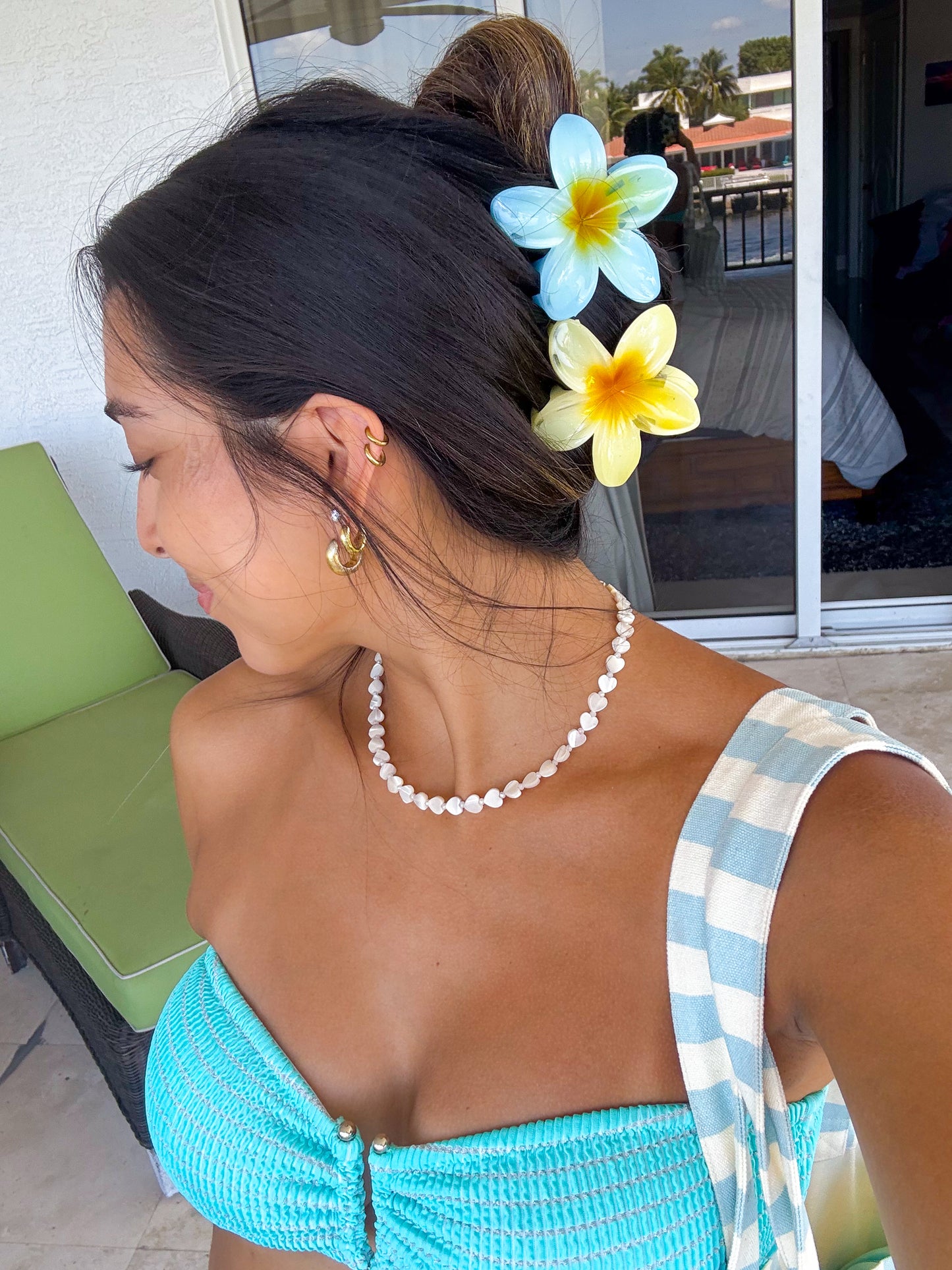 beachy floral clips