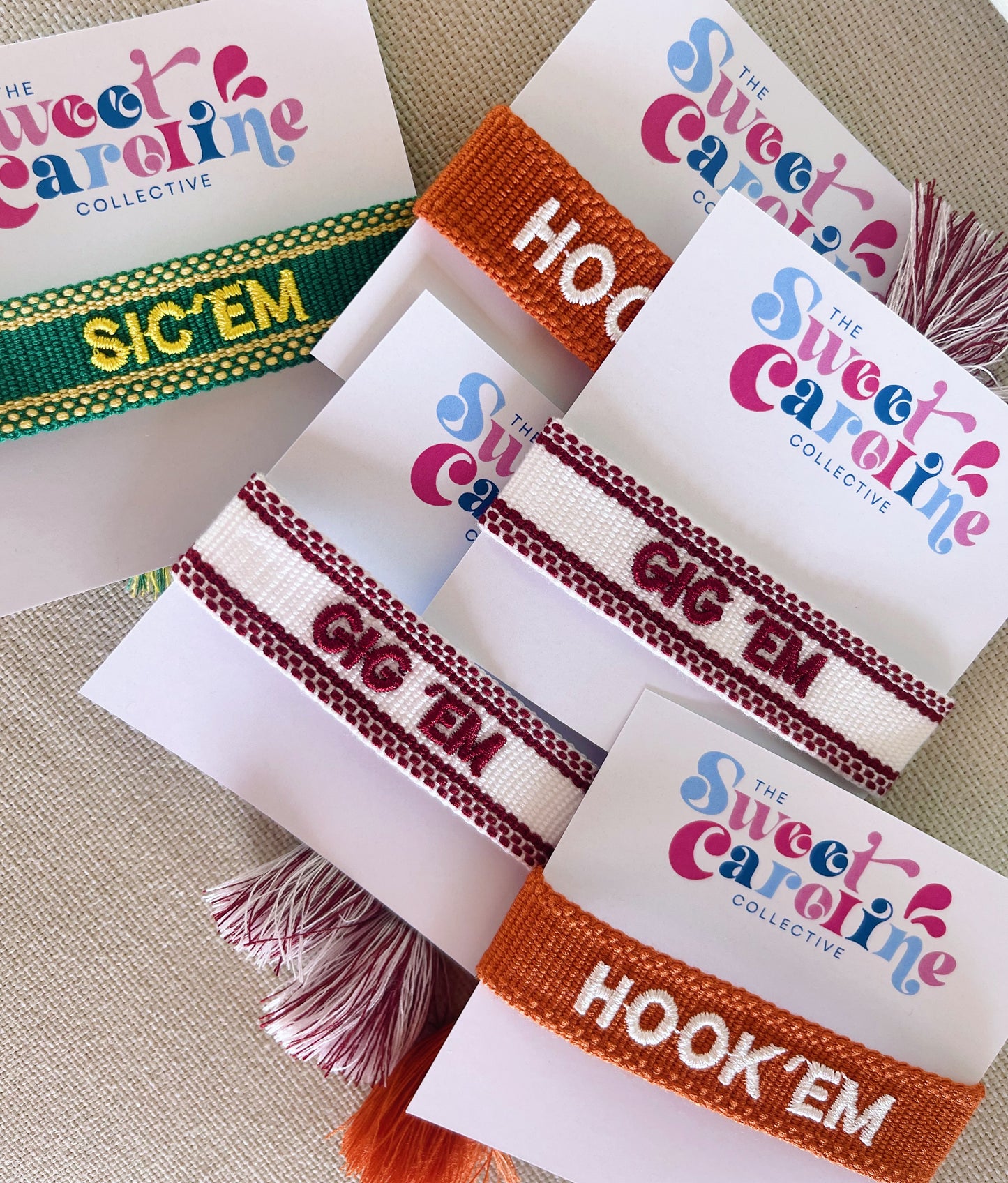 tassel bracelet -HOOK EM