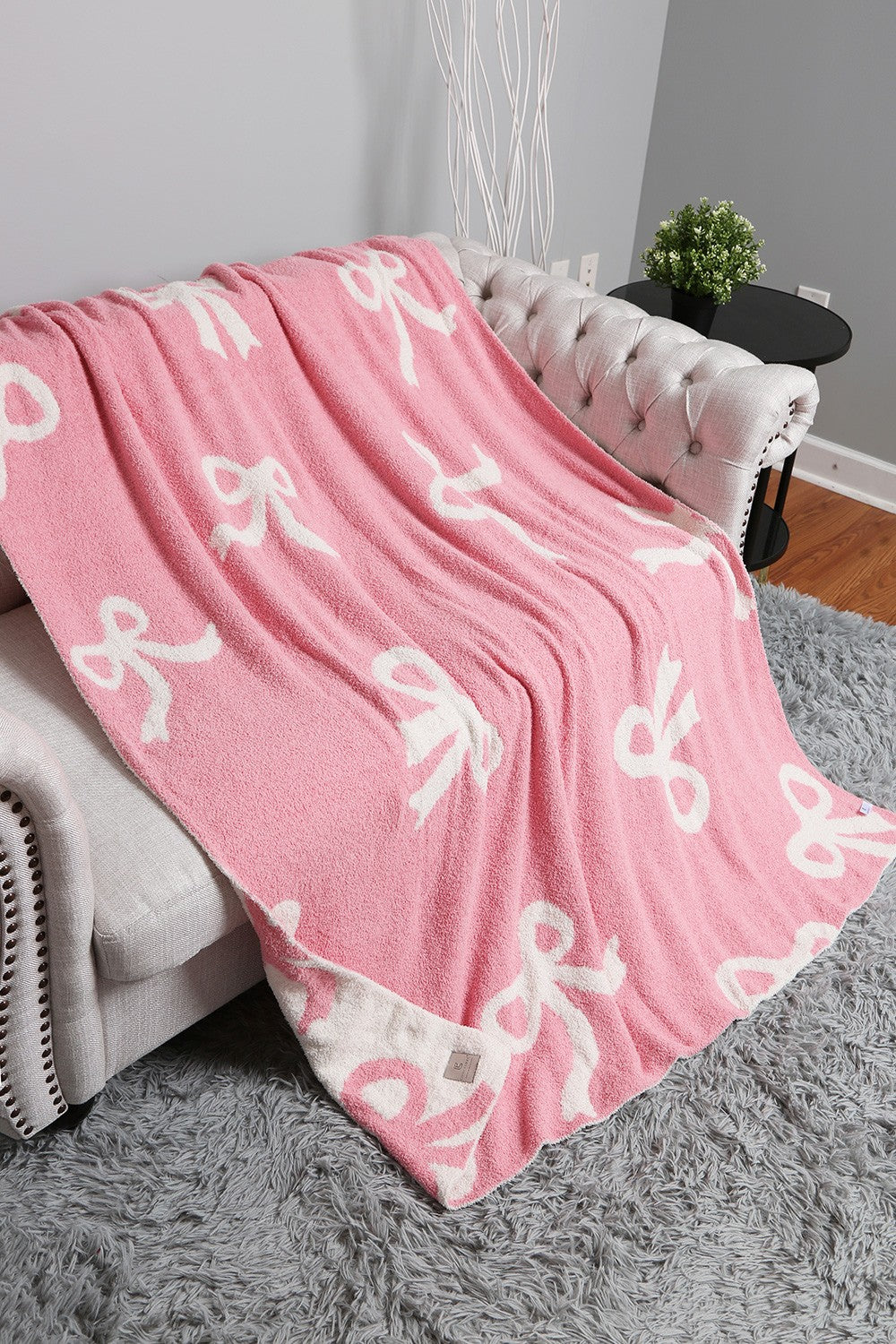 girly bow blanket