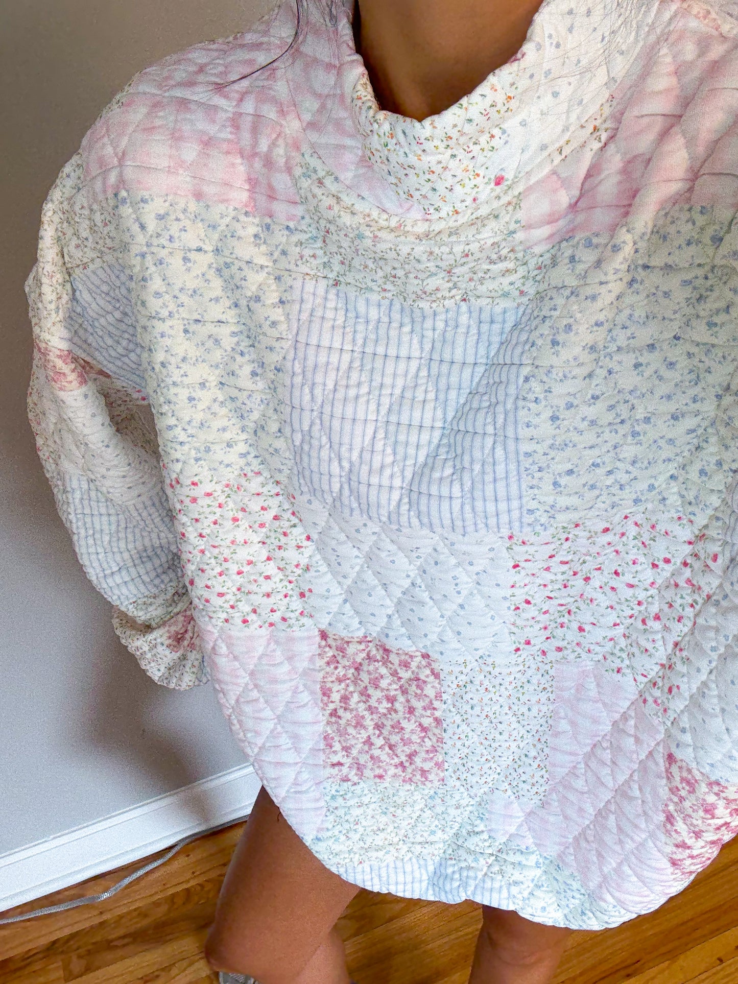 summer quilted mockneck