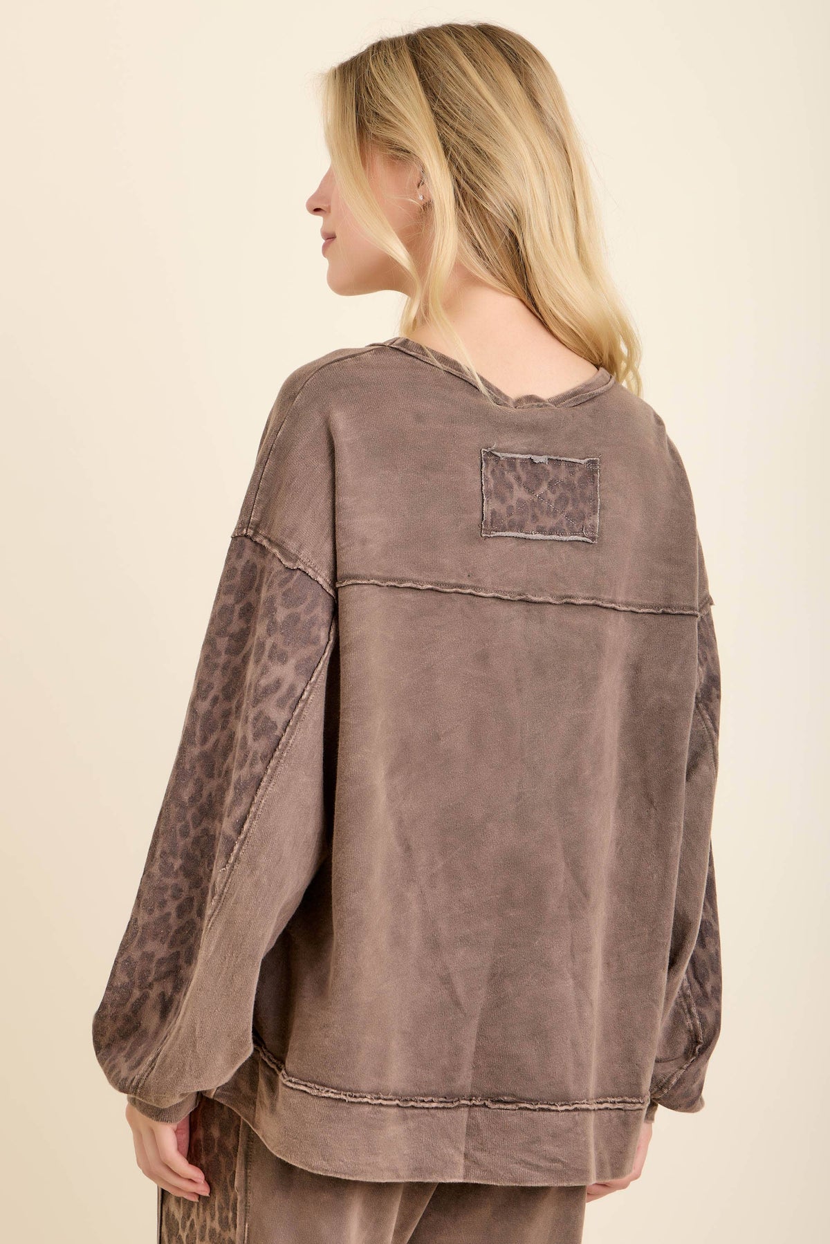 Leopard Daisy Patched Sweatshirt