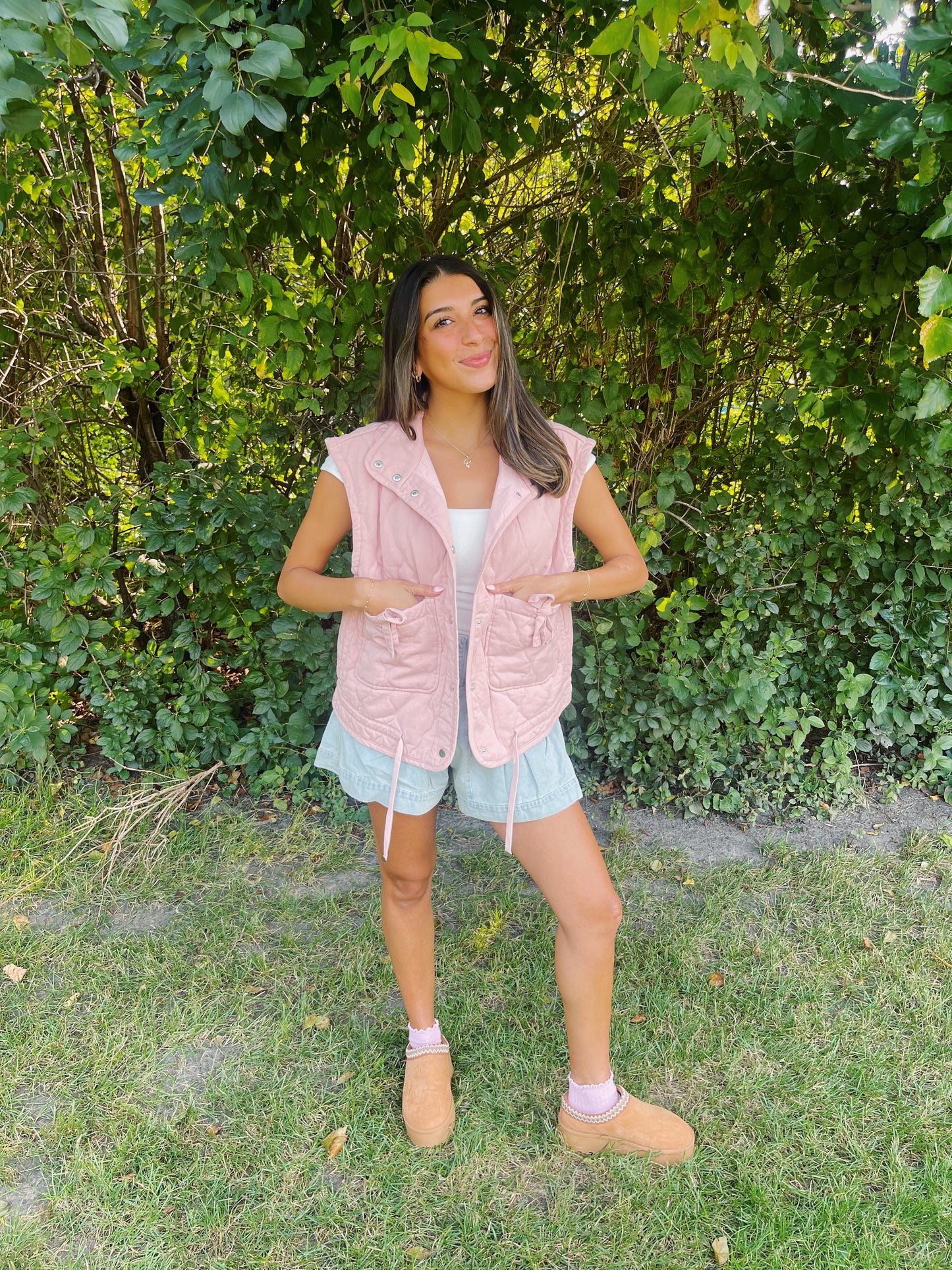 pinky fall bow vest