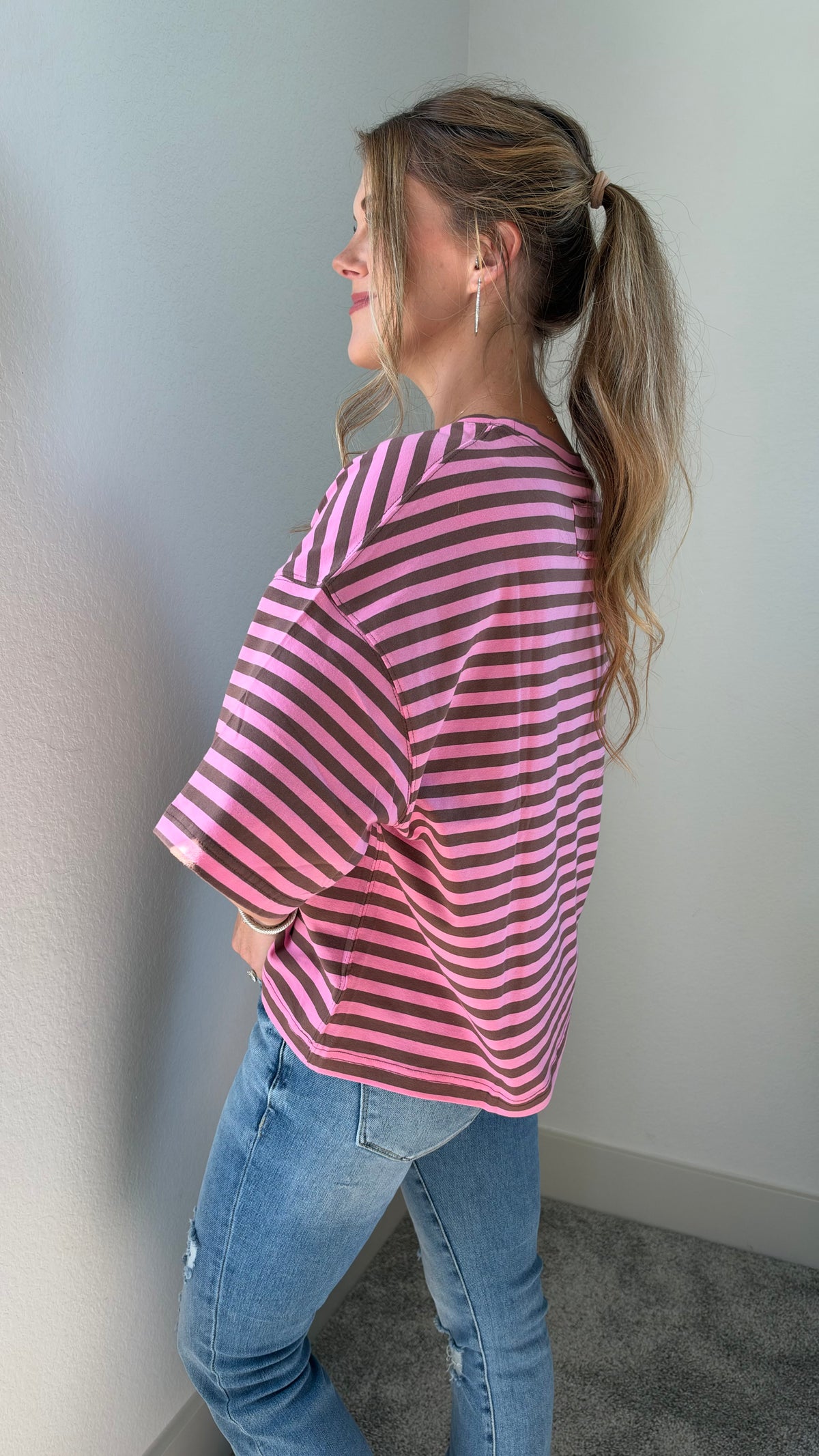 Oversized Boyfriend Striped Tee: Chocolate