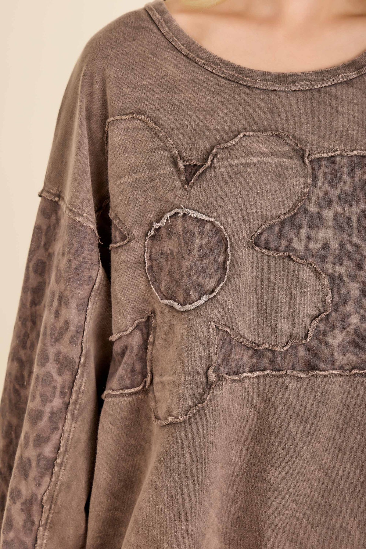 Leopard Daisy Patched Sweatshirt