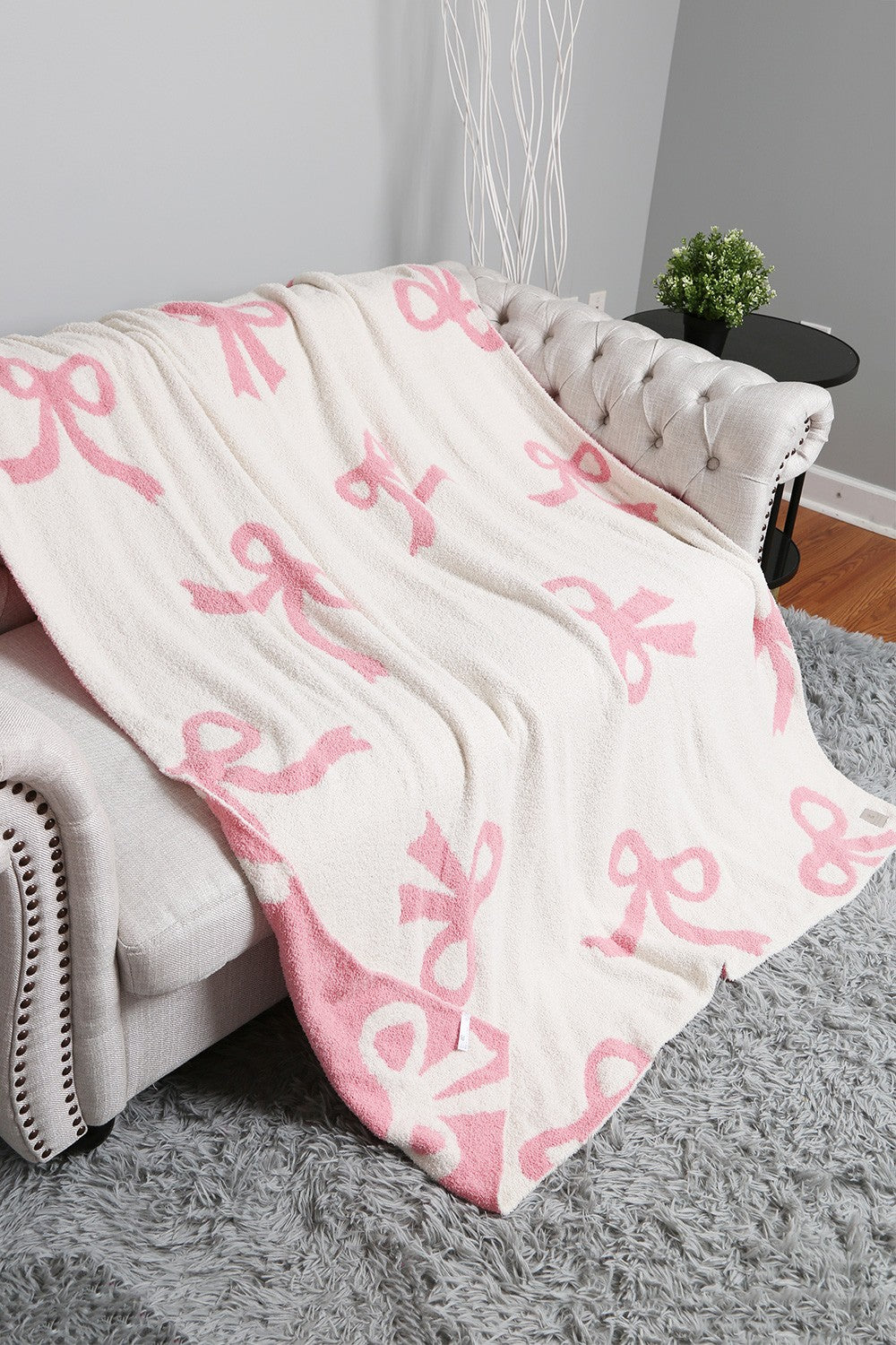 girly bow blanket